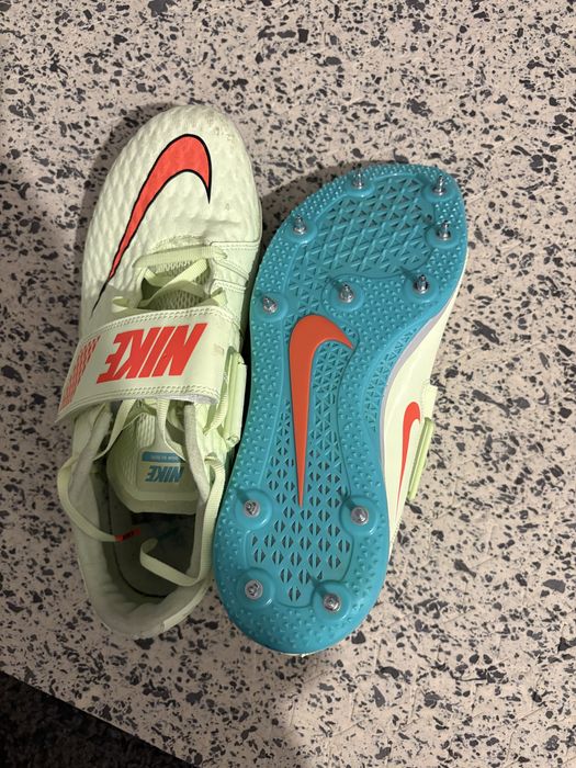 NIKE cuie high jump NOU NOUȚE