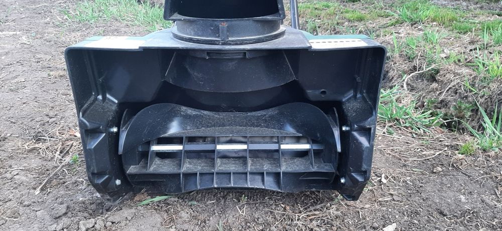 Снегоуборочная машина