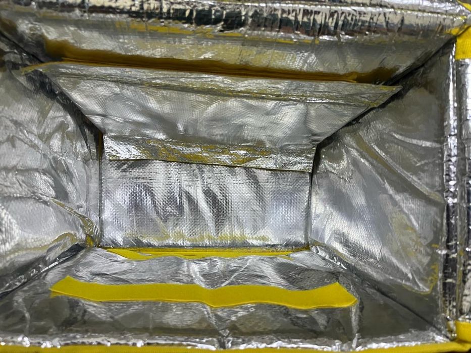 Термосумка,Яндекс почти новая