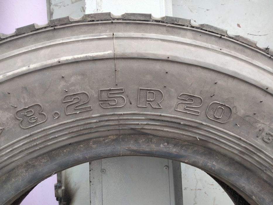 Продам шины Газон 8.25R20