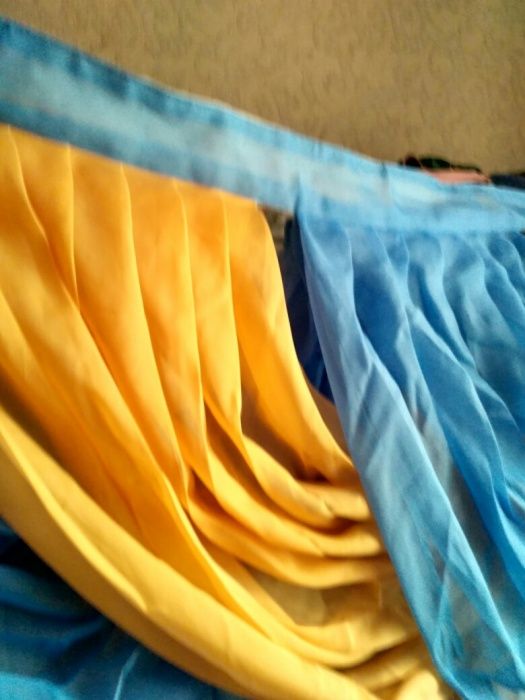 Ламбрекен 7,5метр из капрона.цвет голубой с персиковым цветом