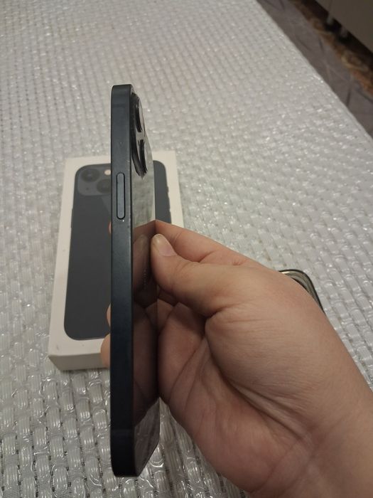 Продам айфон 13 в отличном состоянии