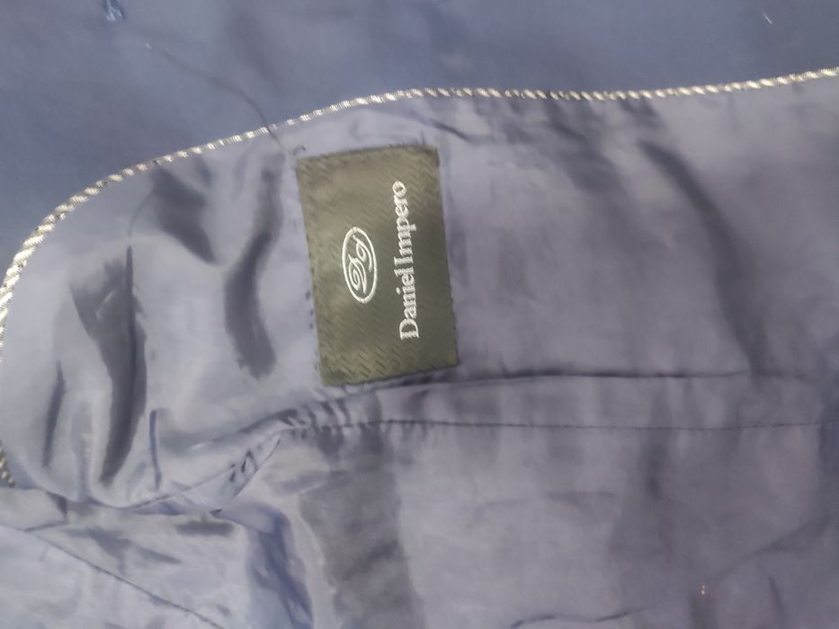 Продам школьные пиджаки и юбки