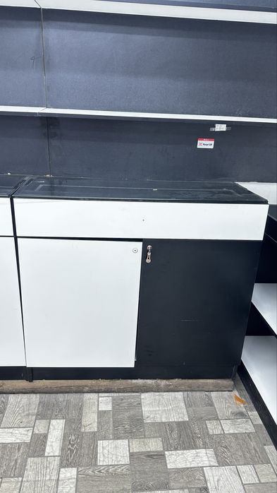 Продам торговое обоцрдование.