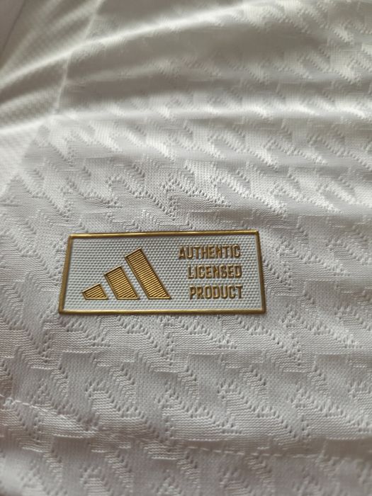 Тениска на Real Madrid