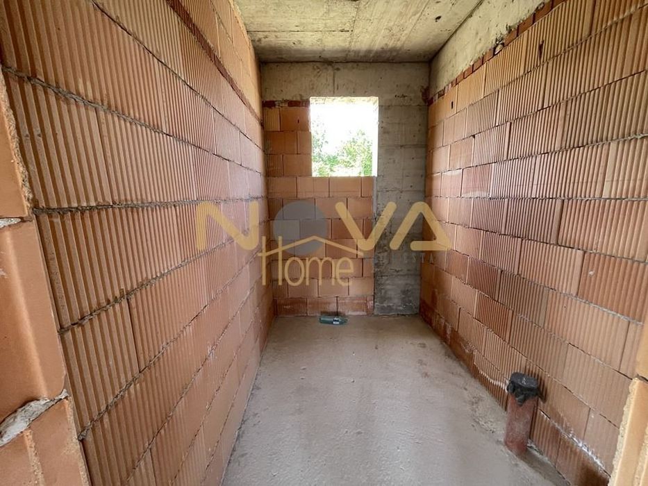 Продава се Къща в Варна, Изгрев - 250 кв.м за 953 €/кв.м - Снимка #4