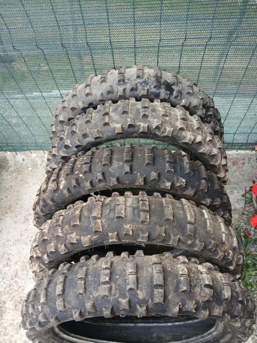 Vând cauciucuri cross 140 80 18 și 90 10 21