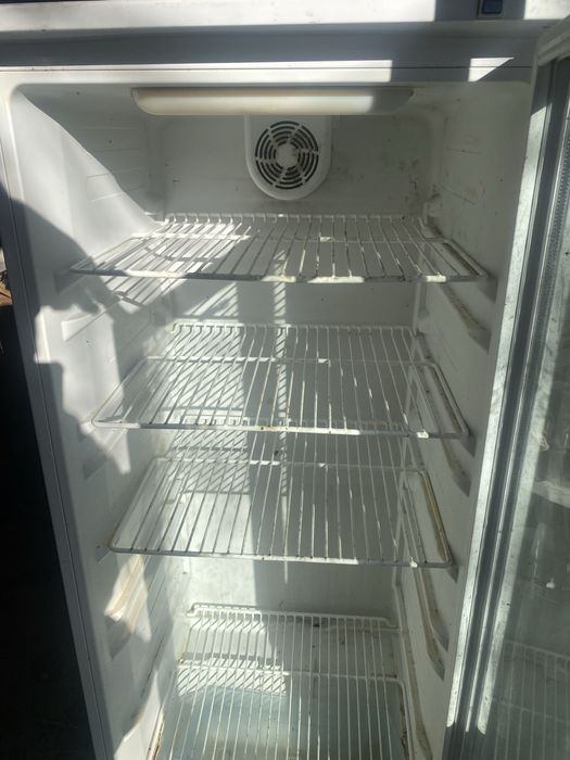 хладилни витрини и фризери