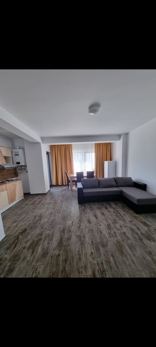 Inchiriez apartament cu 2 camere, in complex Steaua de Mare 2. Pe term