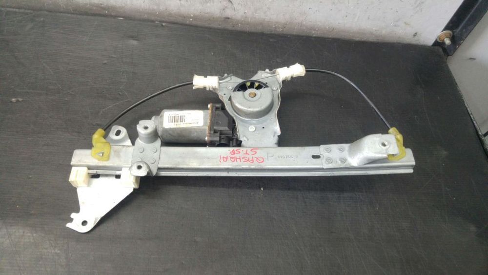 Macara motoras stanga spate nissan qashqai j10 402191a