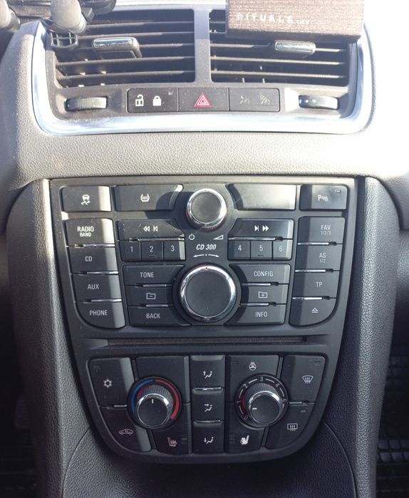 Dezmembrez Opel Meriva B diesel 1.3