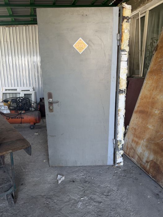 Продам входные двери