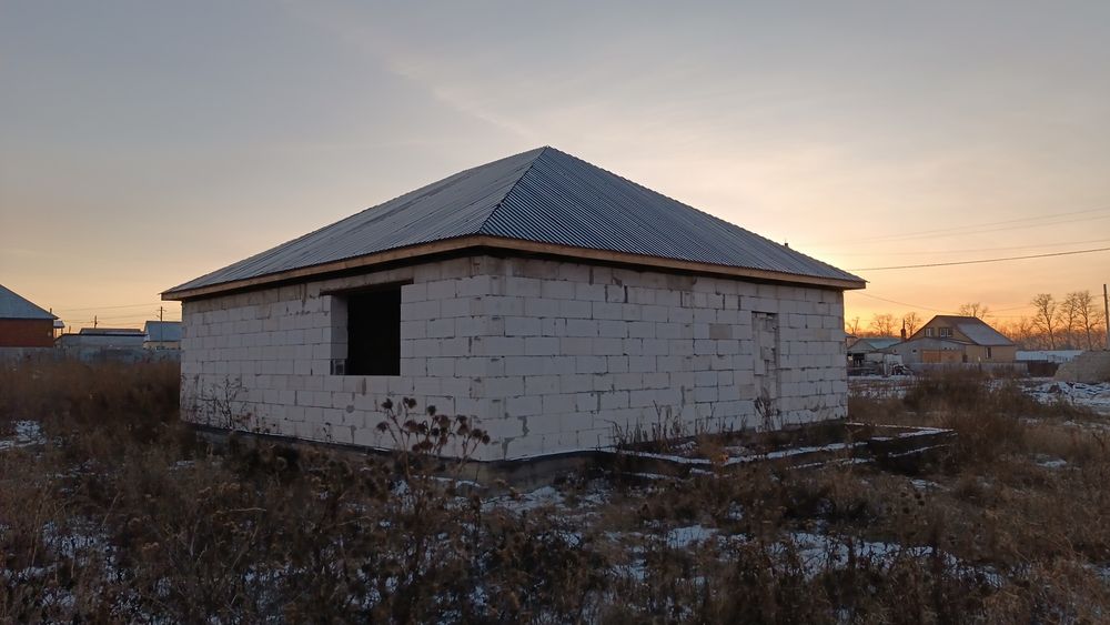 Продам недостроенный дом