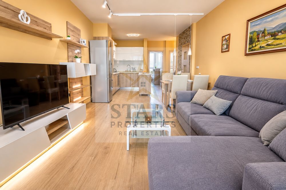 Продава се Тристаен апартамент в Варна, Левски - 113 кв.м за 3000 €/кв.м - Снимка #2