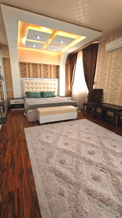 Сдается квартира СВОЯ Ц-5,4 в 3-ком Кафе Ширин