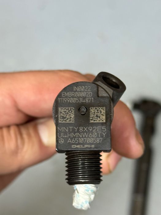 Дюзи за Мерцедес w212 / Delphi OM651