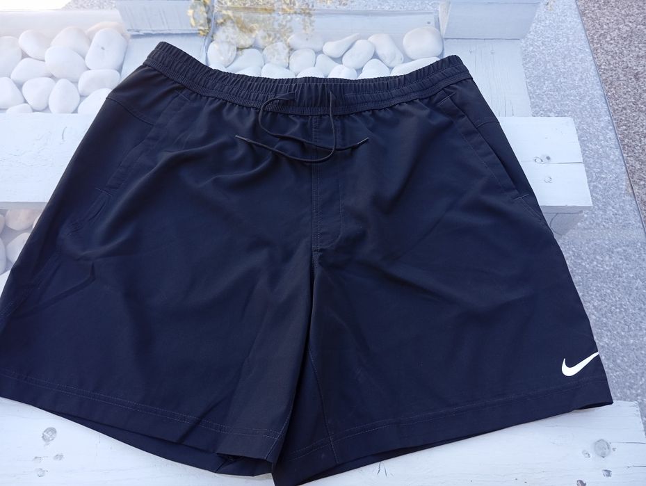 Къси панталонки  Nike  -L номер