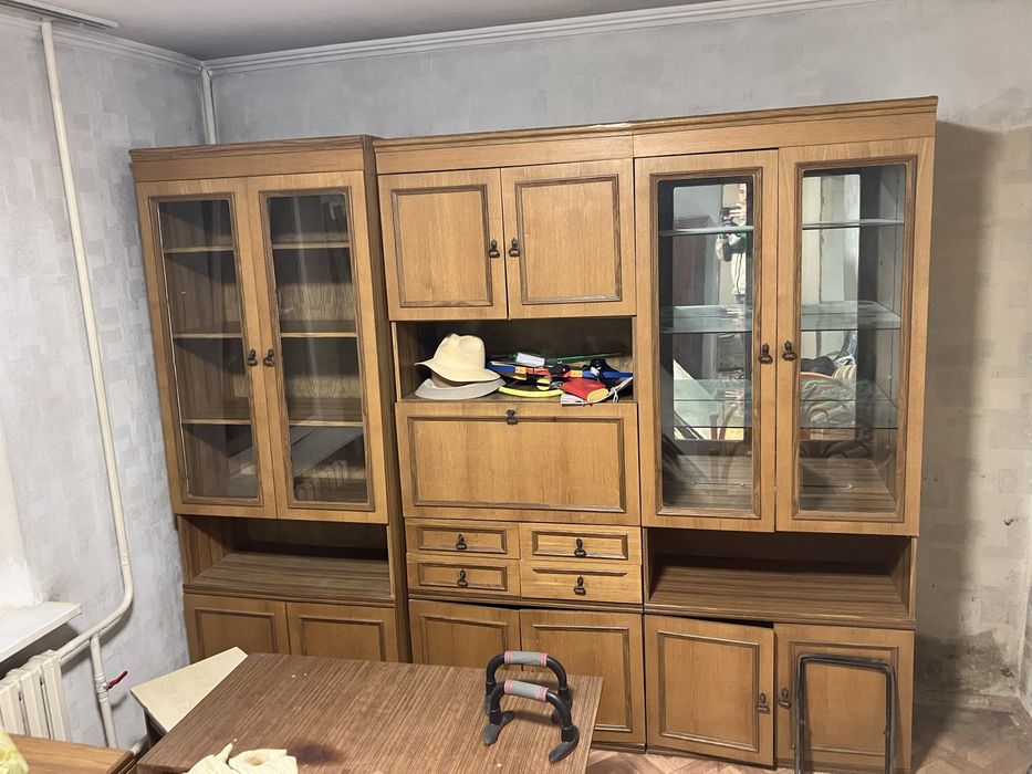 Шкаф для гостиной