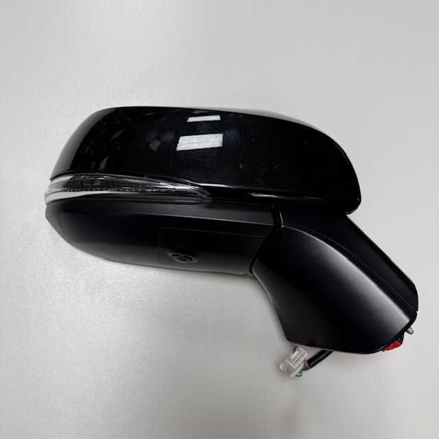 Зеркало на Toyota RAV4