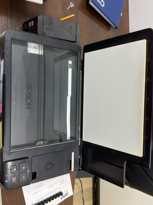 Принтер/сканер Epson L200, и принтер hp Laserjet p1005