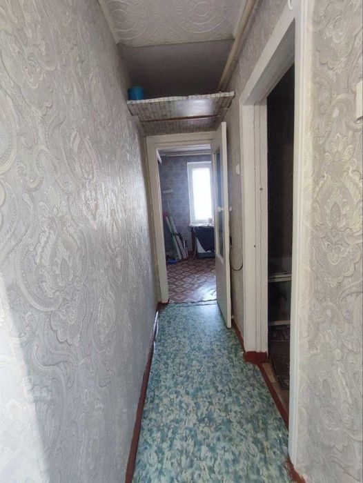 Продам однокомнатную в центре Тобыла