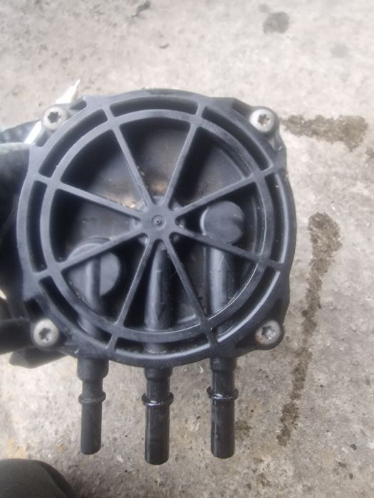 Carcasa filtru motorina Citroen c5 motor 2,7 hdi an 2008-2015