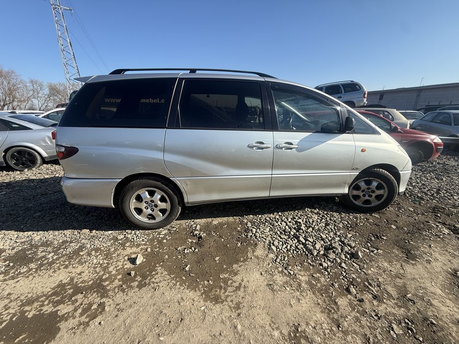 Тойота превиа  2.0Д  115 кс  2003 г на части