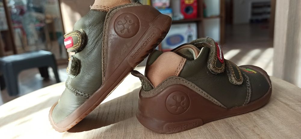 Обувки Biomecanics, номер 21