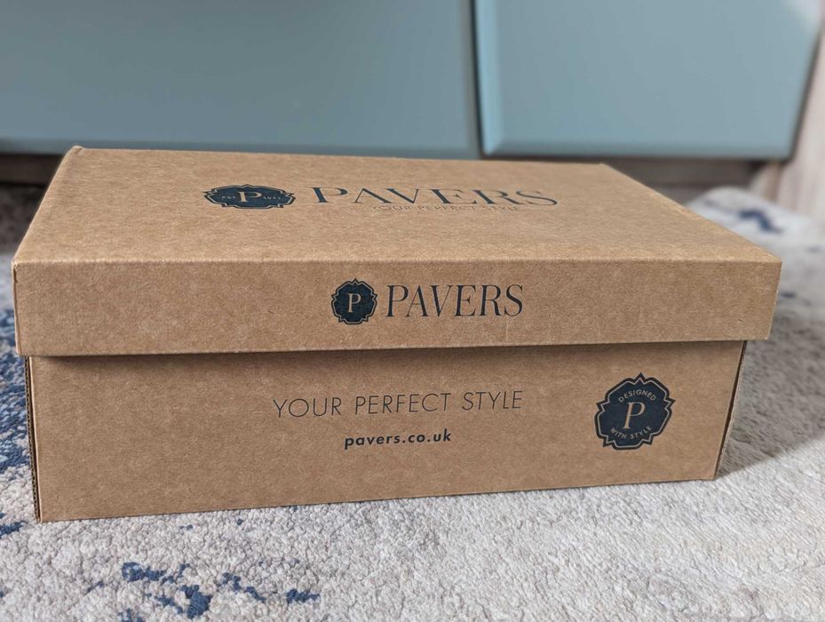 Нови сандали на Pavers N:38