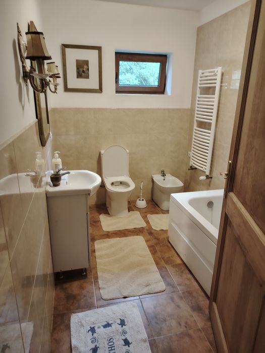 Ofer cazare în Cacica