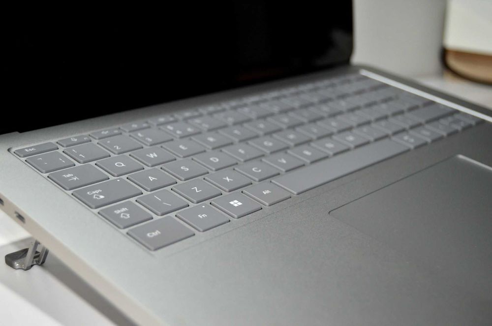 Microsoft Surface Studio 2 cu MS Pen 2 - Folie - Impecabil