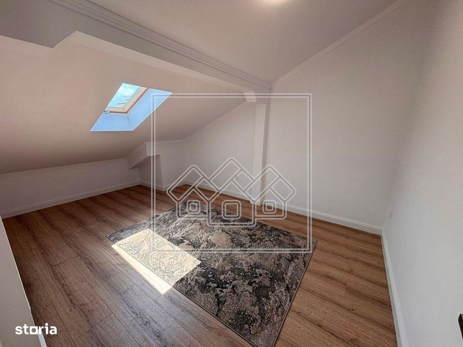 Penthouse de lux cu 5 camere, loc de parcare, ansamblu nou