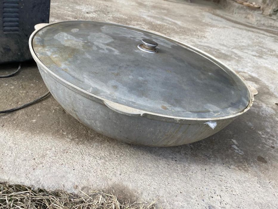 Қазан 25литр почти новый