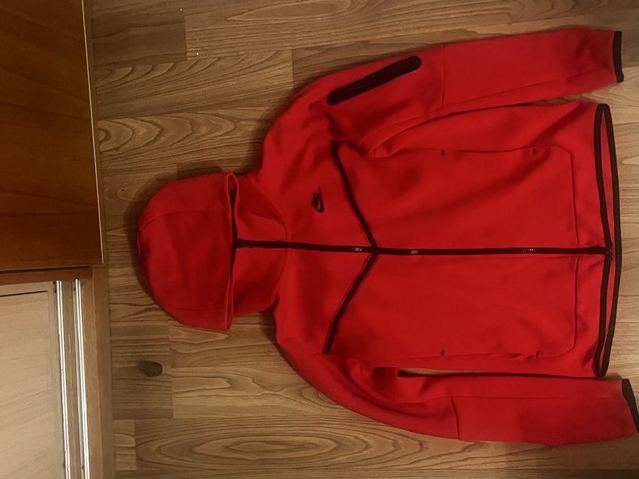 Nike tech червен