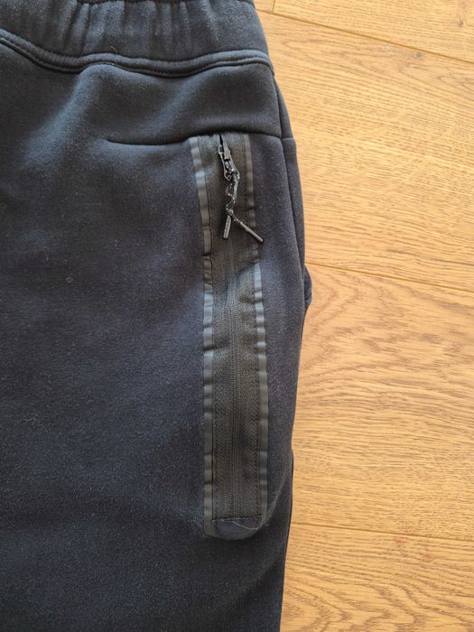 Оригинално долнище nike tech fleece 10-12 години