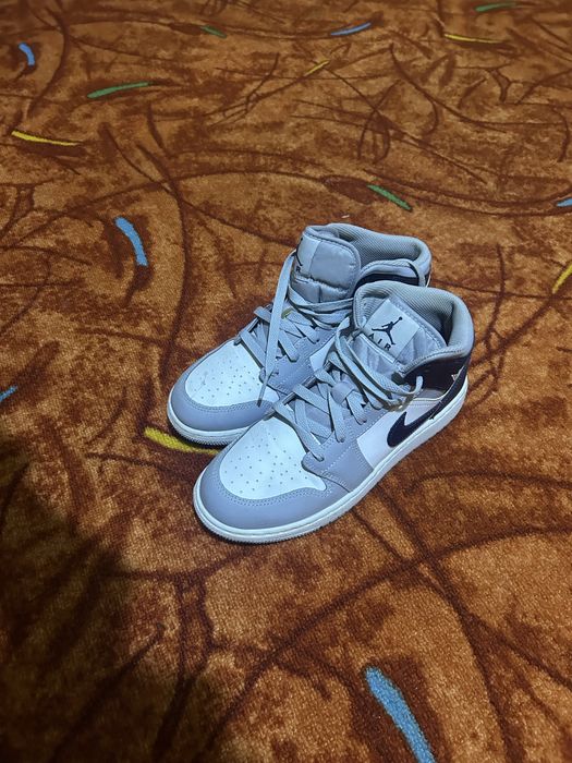 Vand Jordan 1 MID