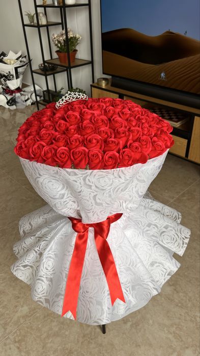 Ръчно изработен букет 101 рози