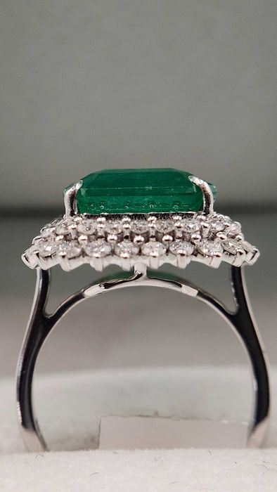 Inel 14K, smarald natural 6.69ct Zambia și 1.16ct diamante Certificat