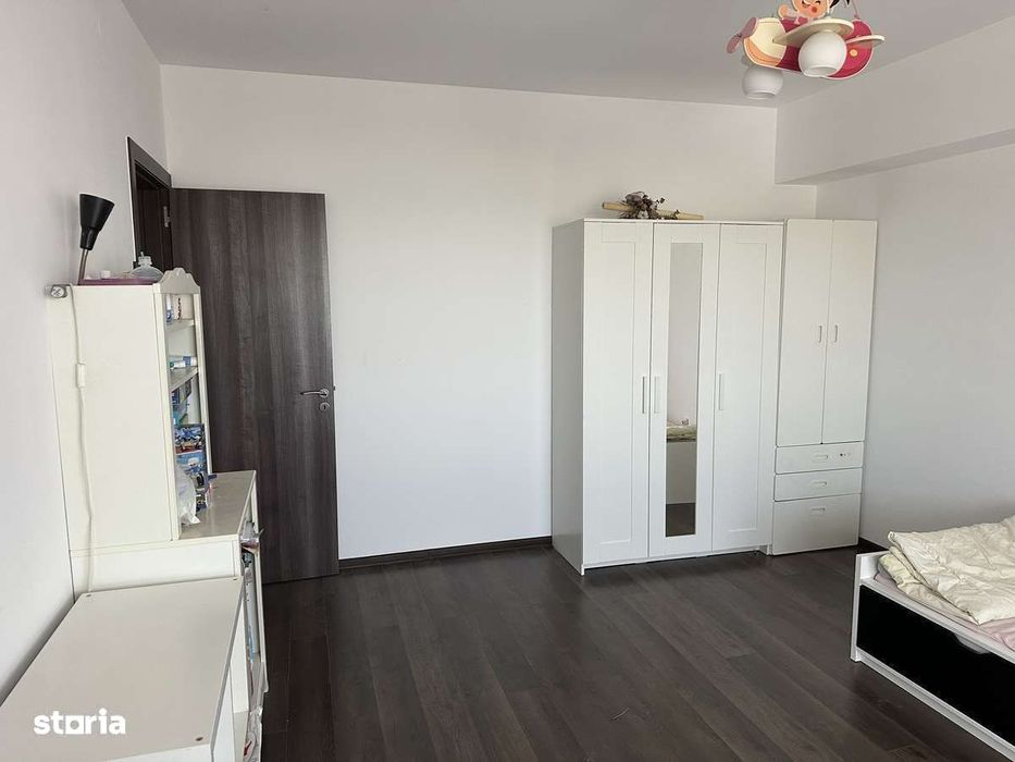 Persoană fizică - Apartament 3 camere complex rezidențial