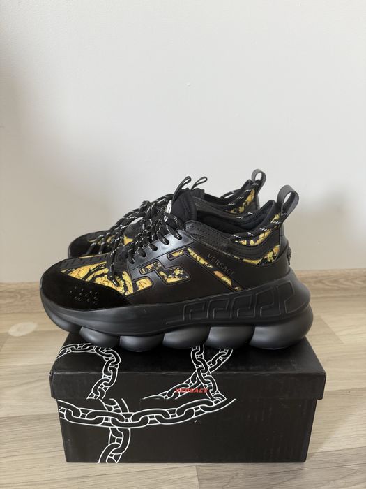 versace chain reaction