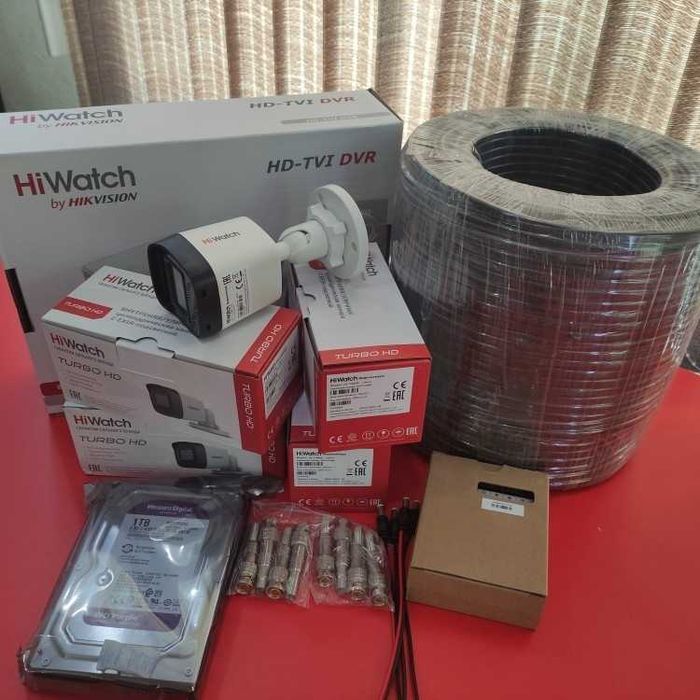 HiWatch комплект видеонаблюдения DS-T270(B) DS-H204QA HD-TVI DVR, 2 Мп