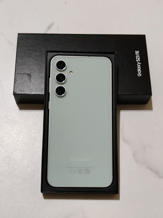 Samsung S23 FE 128 gb Ram 8 5G