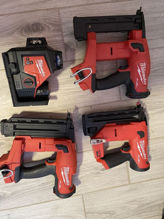 Vand scule milwaukee noii