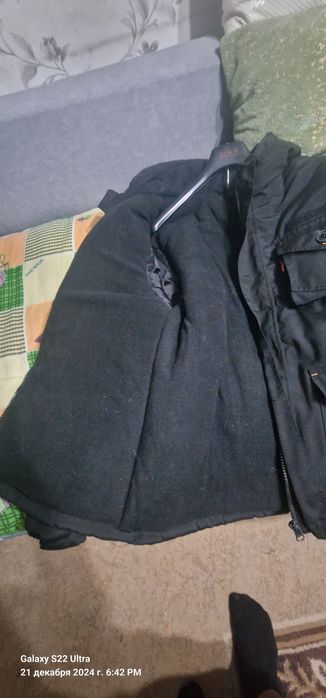 Продам зимнюю куртку