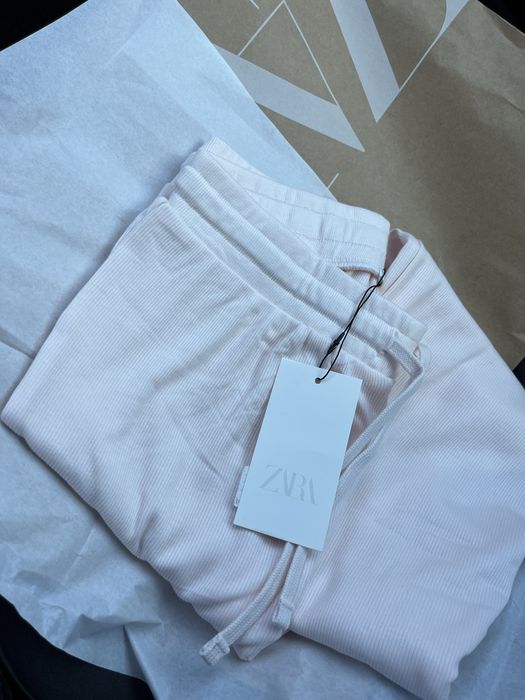 Панталон Zara чисто нов, размер M