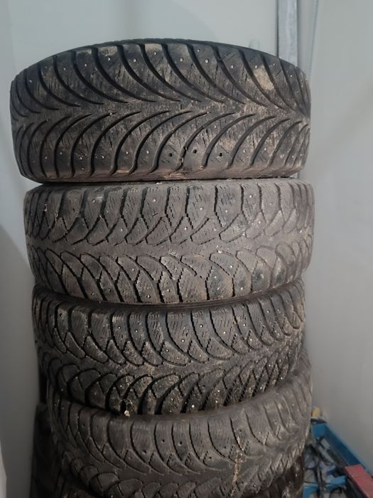 Продам шины зимние