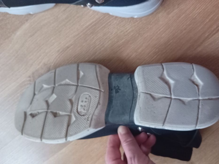 Спортен екип С, М размер и кецове