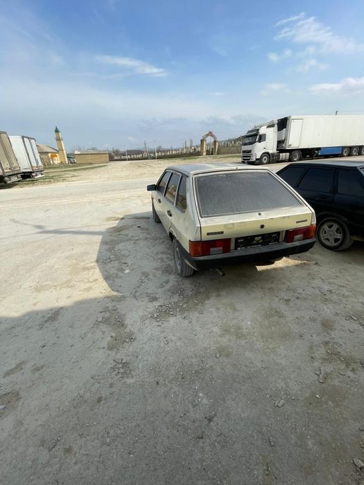 Здравствуйте продаю машину