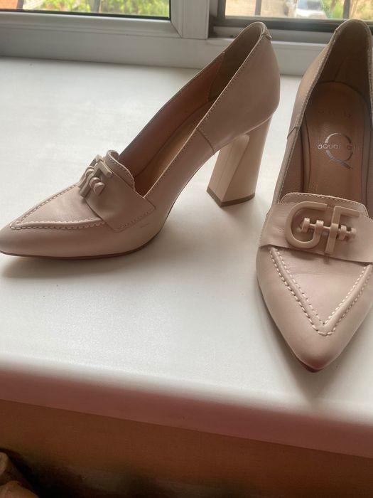 Туфли женские нюдовые цвета