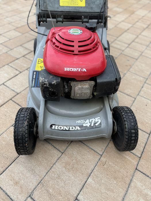 Honda Masina iarba  profesionala tractiune